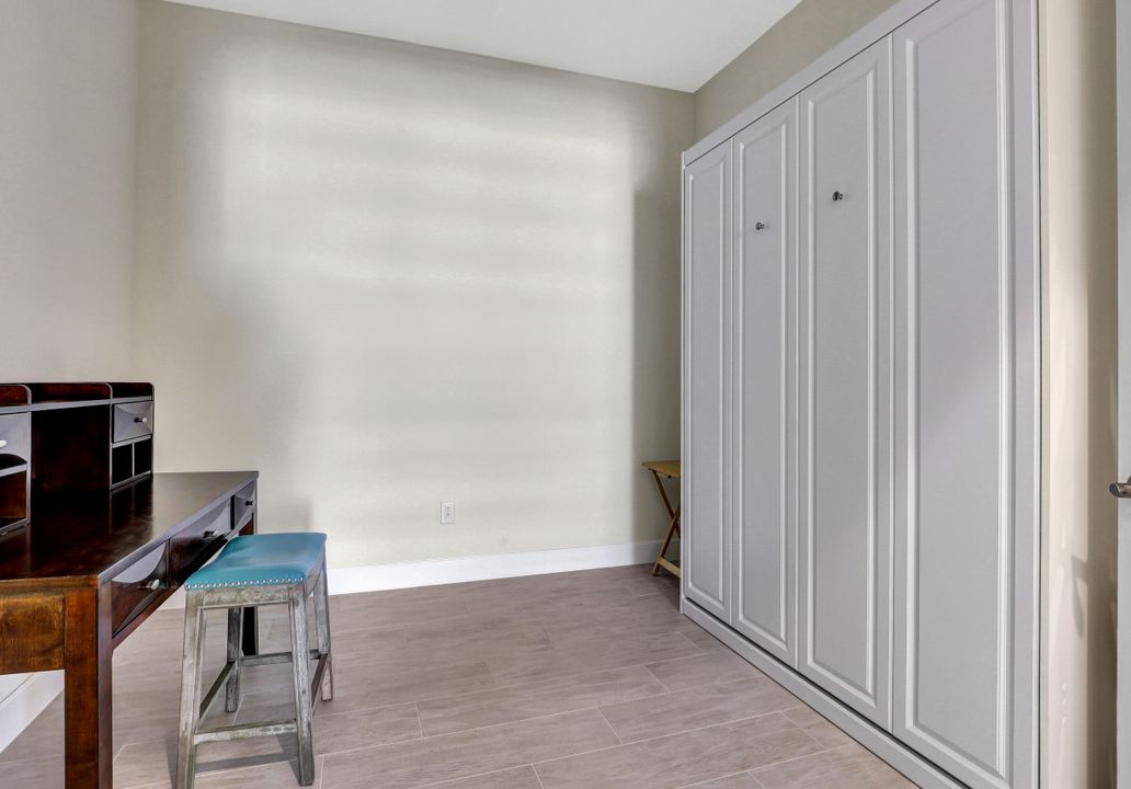 5778 Highbourne Dr, Naples, FL 34113