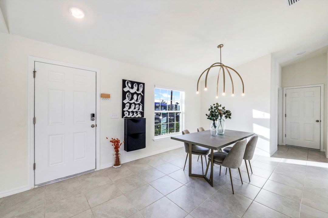 117 NW 27th Pl, Cape Coral, FL 33993