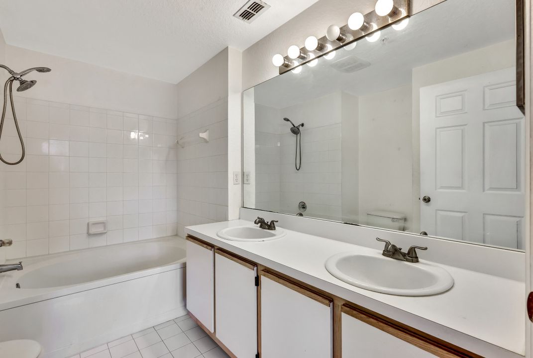 6400 Aragon Way #206, Fort Myers, FL 33966