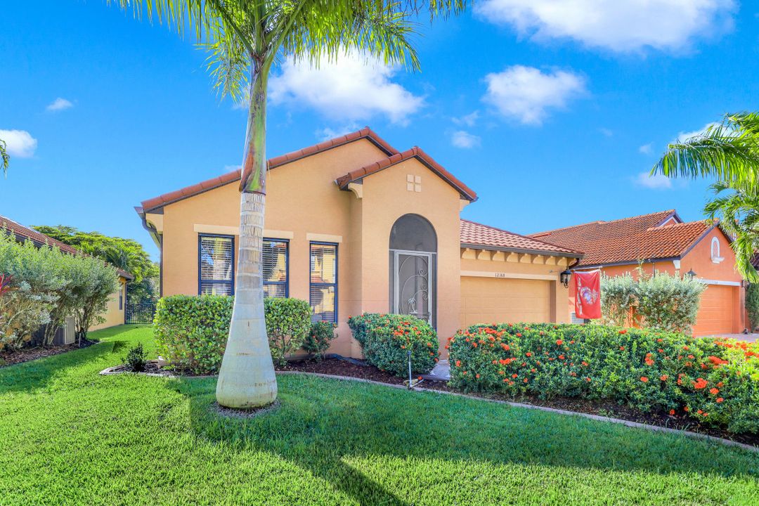 12168 Country Day Cir, Fort Myers, FL 33913