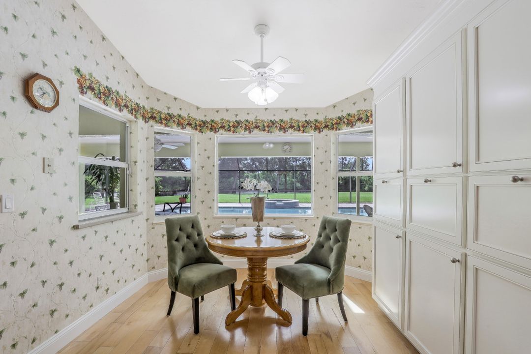 762 Hickory Rd, Naples, FL 34108