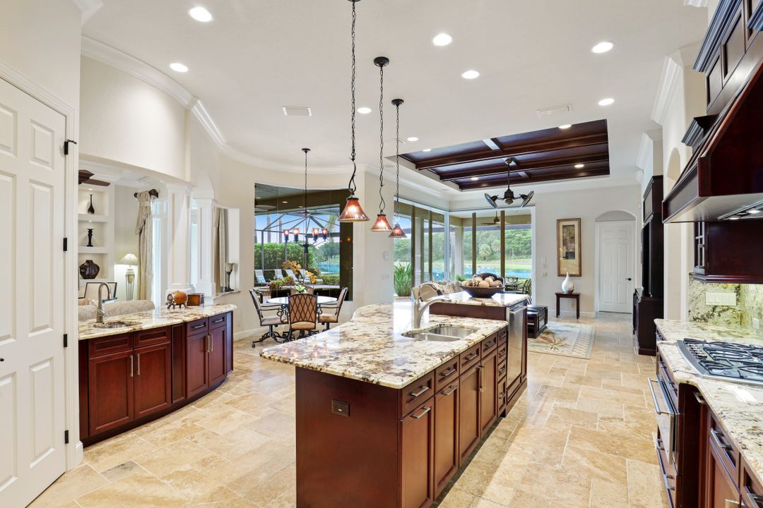 12550 Vittoria Way, Fort Myers, FL 33912