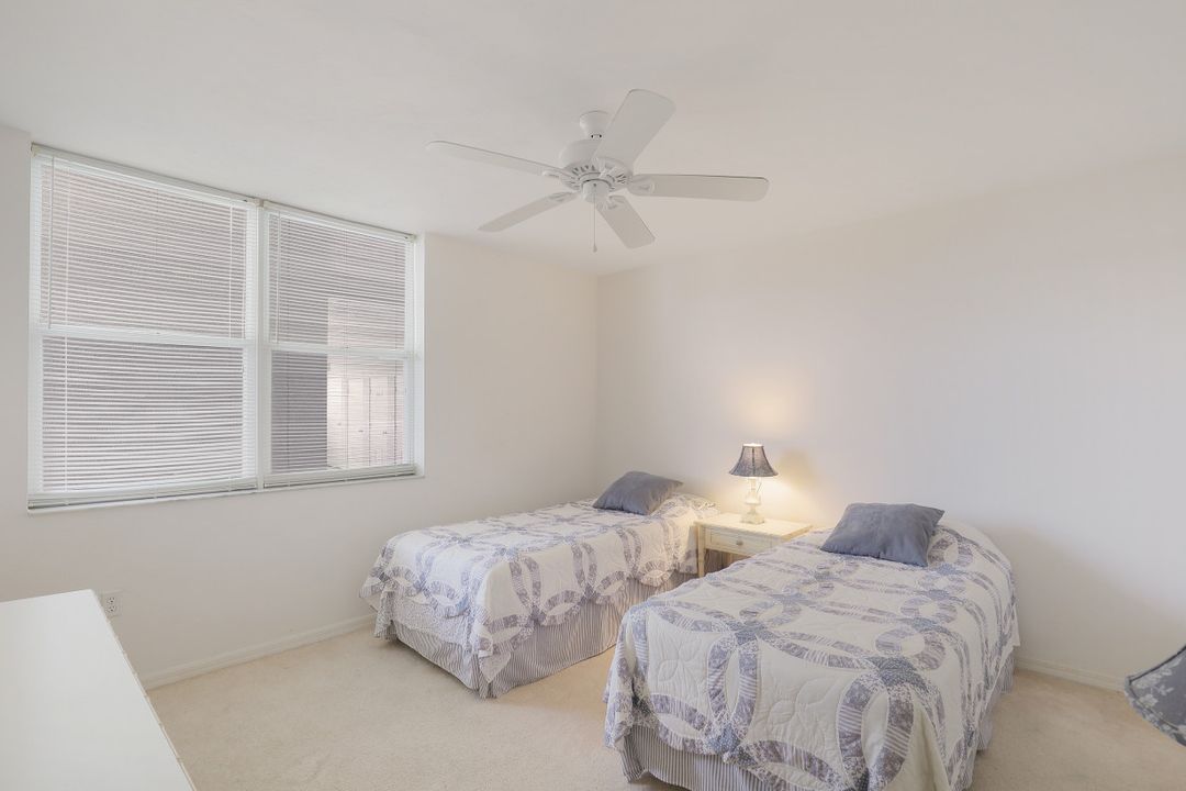 285 Naples Cove Dr #1604, Naples, FL 34110