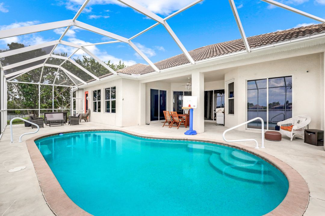 118 NE 21st Ave, Cape Coral, FL 33909