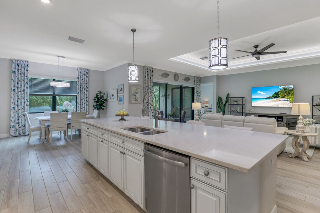 2336 Grenadine Way, Naples , FL 34120