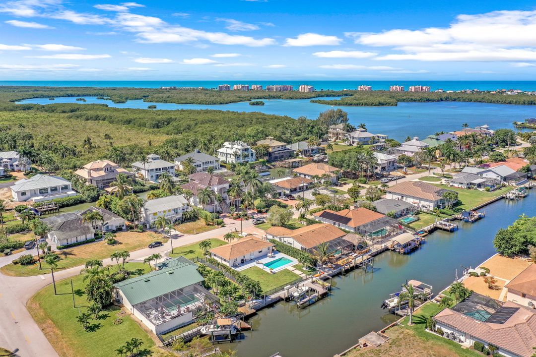 207 6th St, Bonita Springs, FL 34134