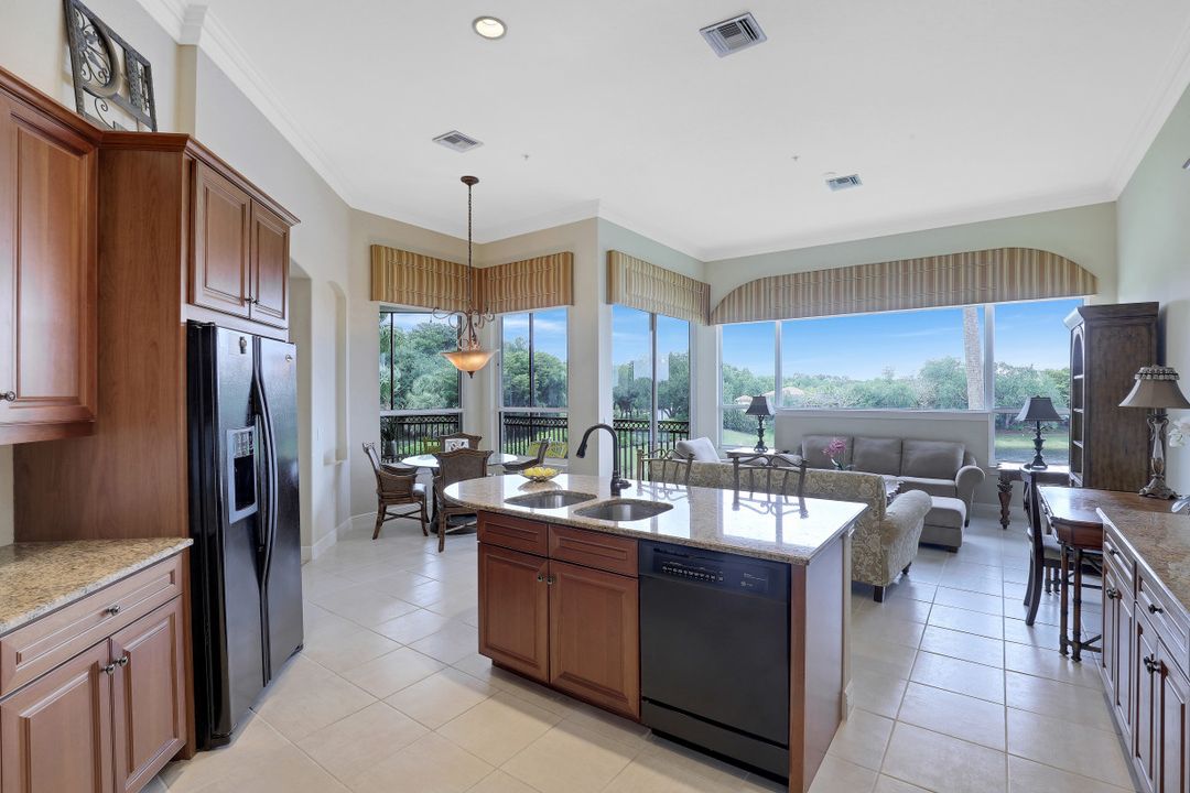 15501 Monterosso Ln #201, Naples, FL 34110