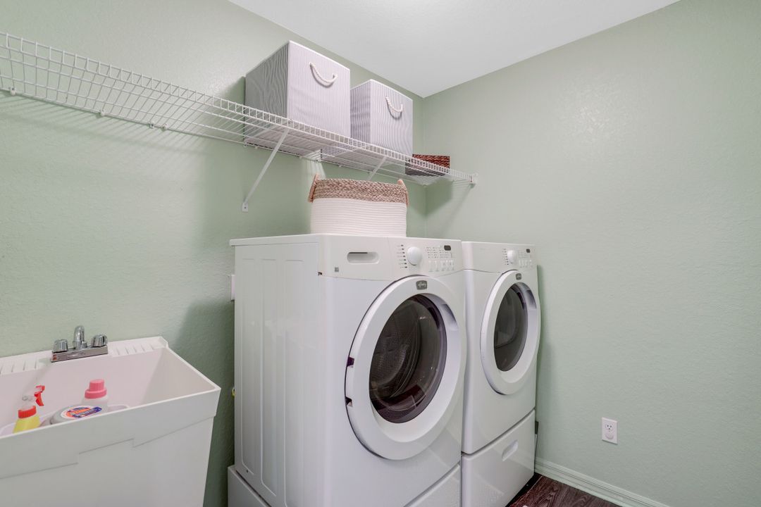 1403 SW 4th Ave, Cape Coral, FL 33991