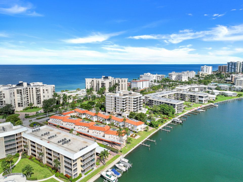 3070 Gulf Shore Blvd N #209, Naples, FL 34103