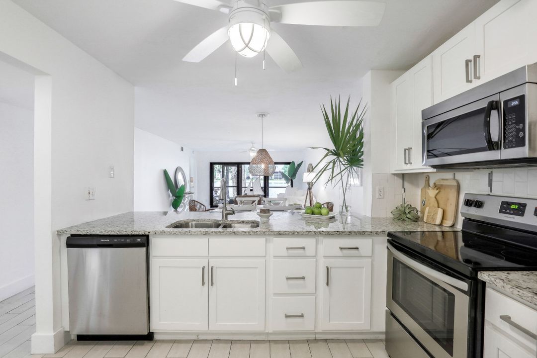 5716 Deauville Cir, Naples, FL 34112