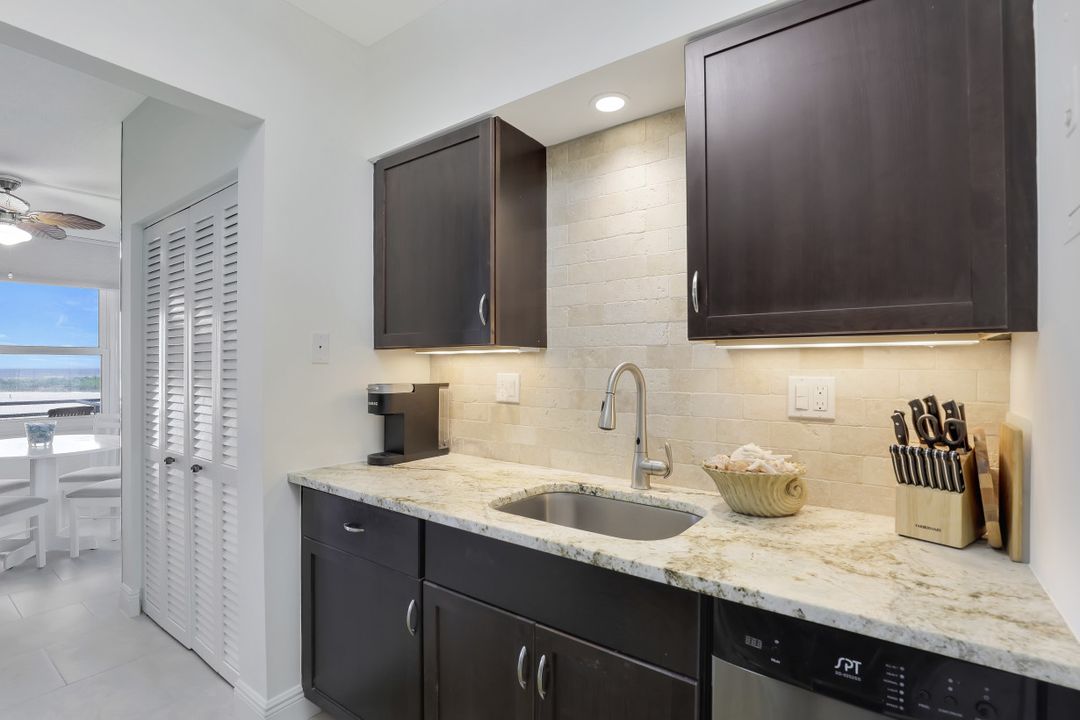 240 Seaview Ct #403, Marco Island, FL 34145