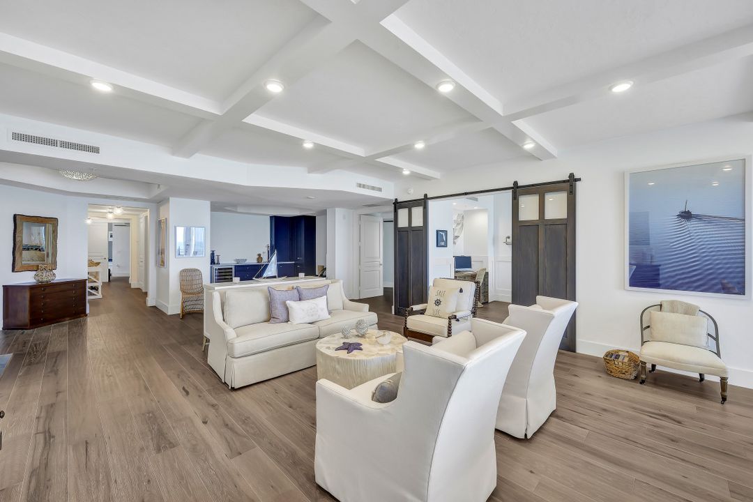 970 Cape Marco Dr #1707, Marco Island, FL 34145