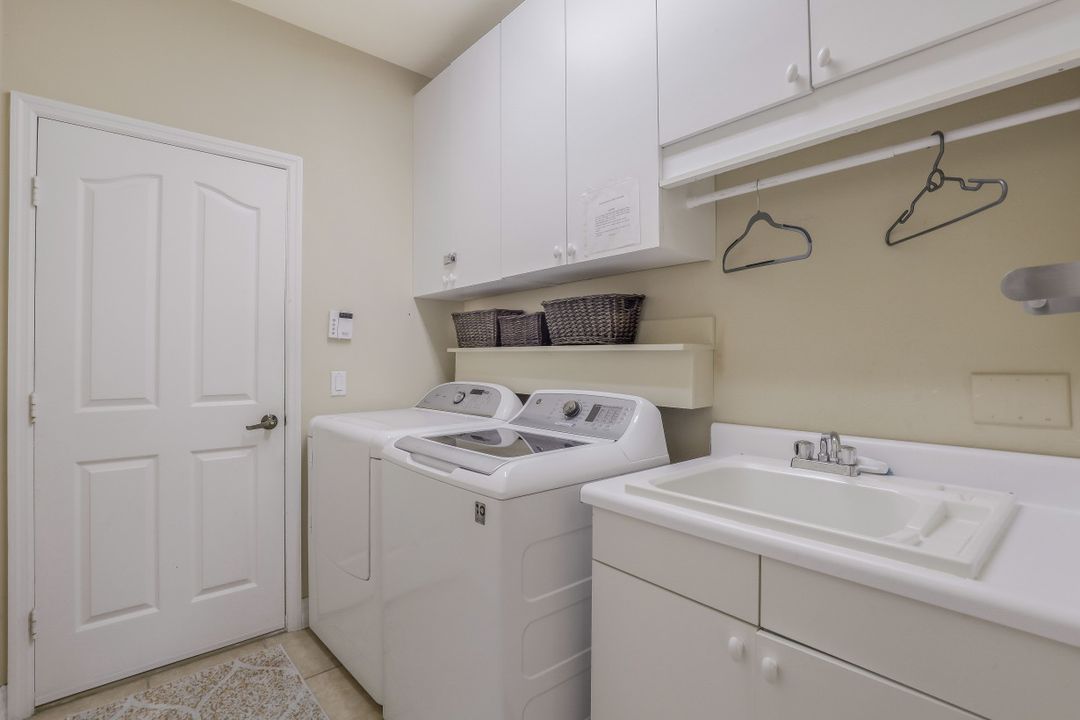 1786 Hummingbird Ct, Marco Island, FL 34145