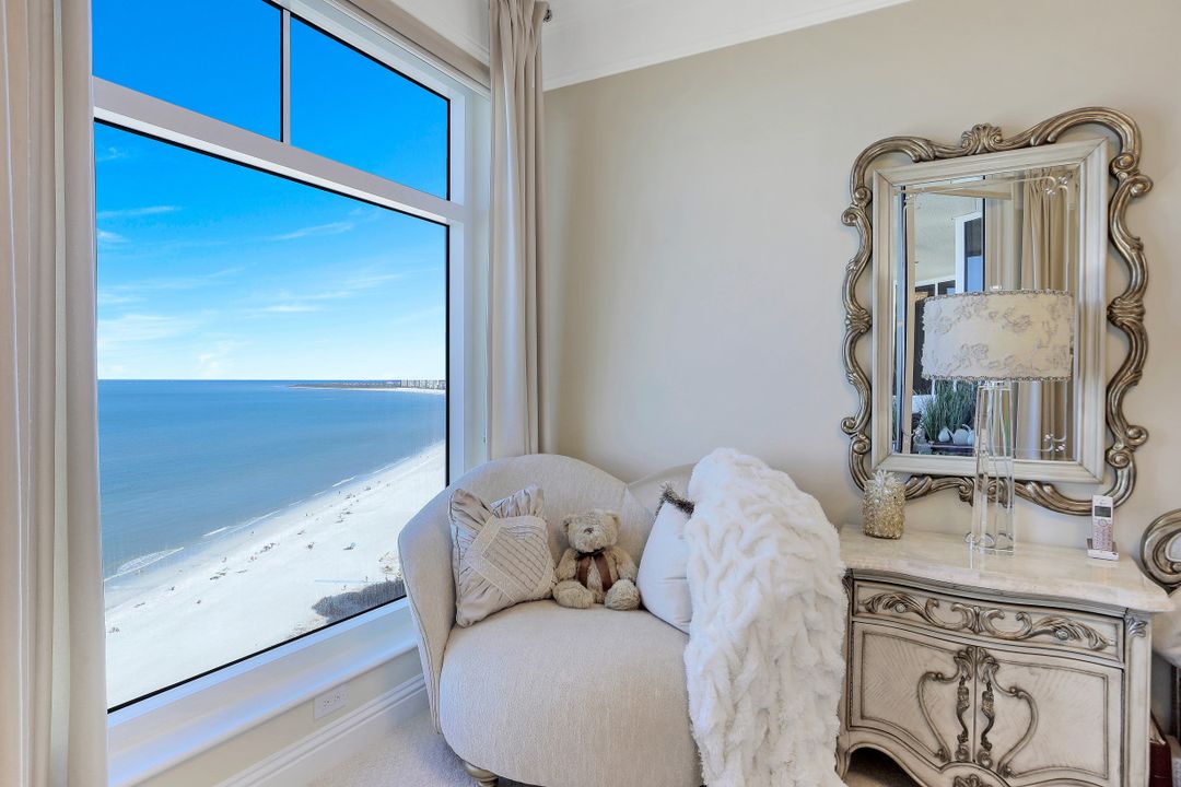 940 Cape Marco Dr #1904, Marco Island, FL 34145