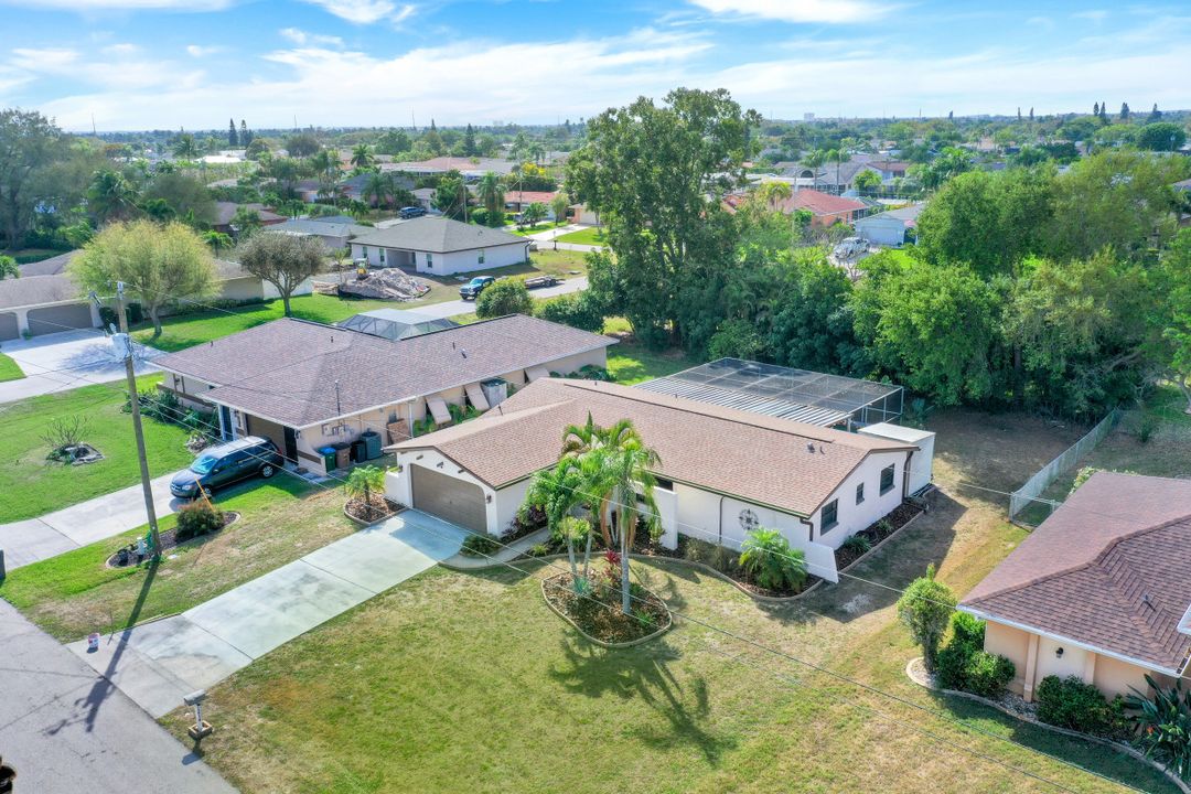 1214 SE 30th Terrace, Cape Coral, FL 33904