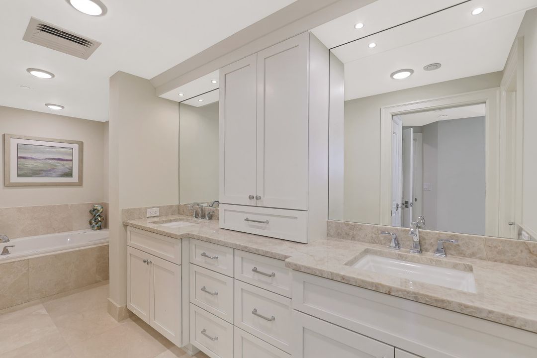 980 Cape Marco Dr #906, Marco Island, FL 34145