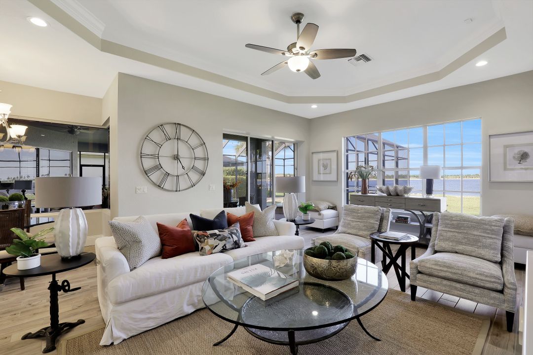 8761 Hideaway Harbor Ct, Naples, FL 34120