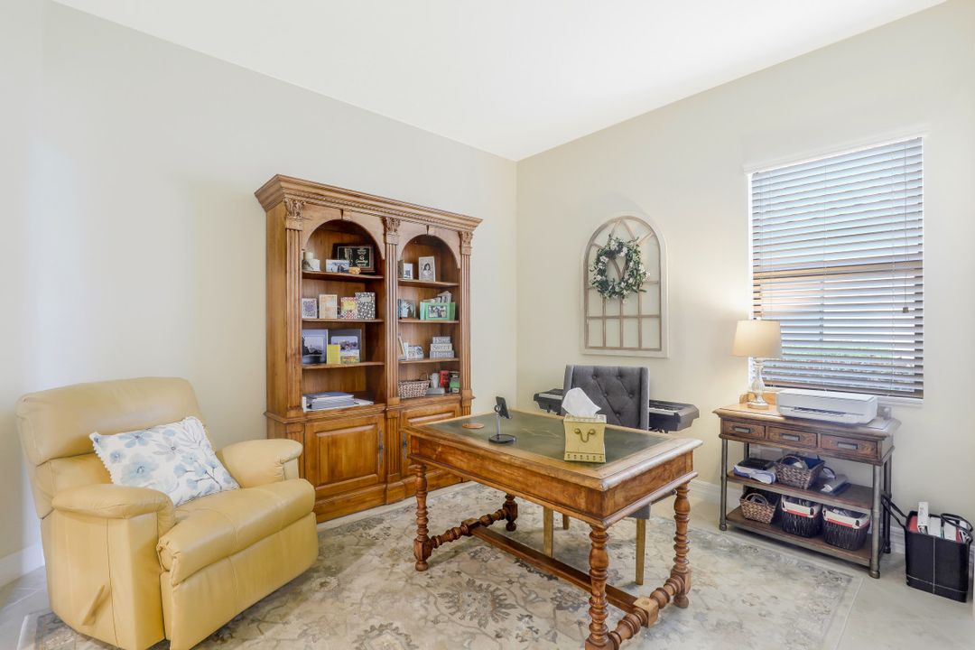 28672 Derry Ct, Bonita Springs, FL 34135