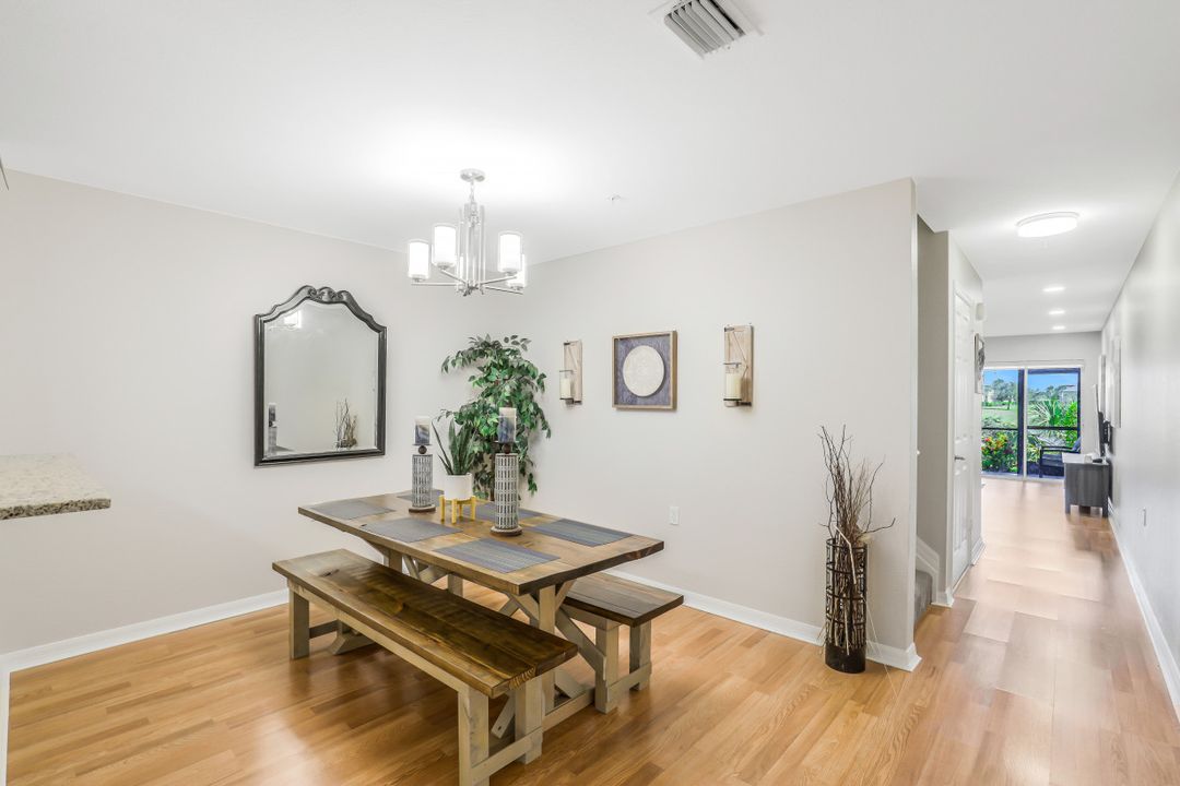 9063 Gervais Cir #1207, Naples, FL 34120
