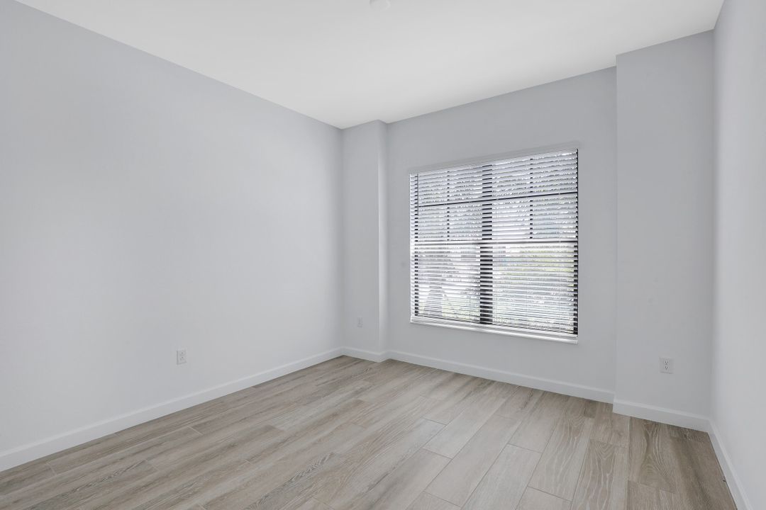 3139 Heather Glen Ct, Naples, FL 34114