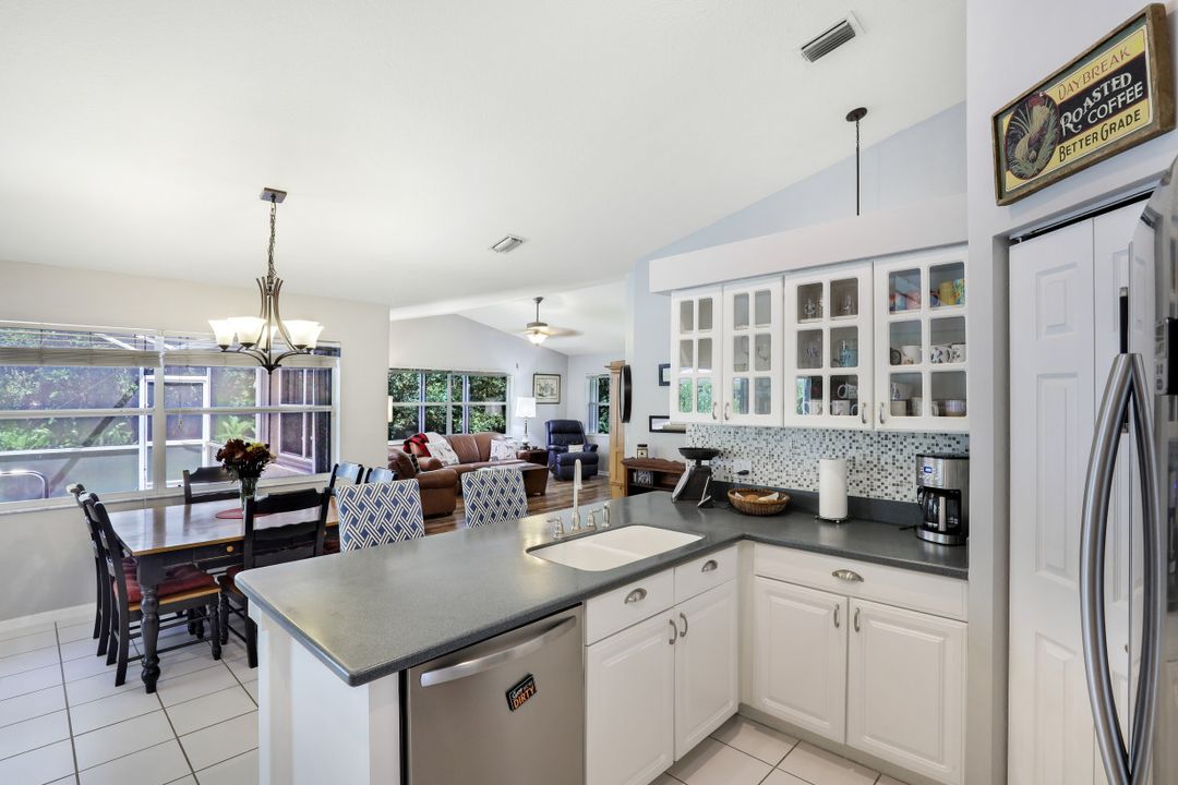 7516 Woodland Bend Cir, Fort Myers, FL 33912