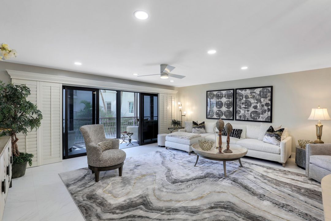 3333 Gulf Shore Blvd N #103, Naples, FL 34103