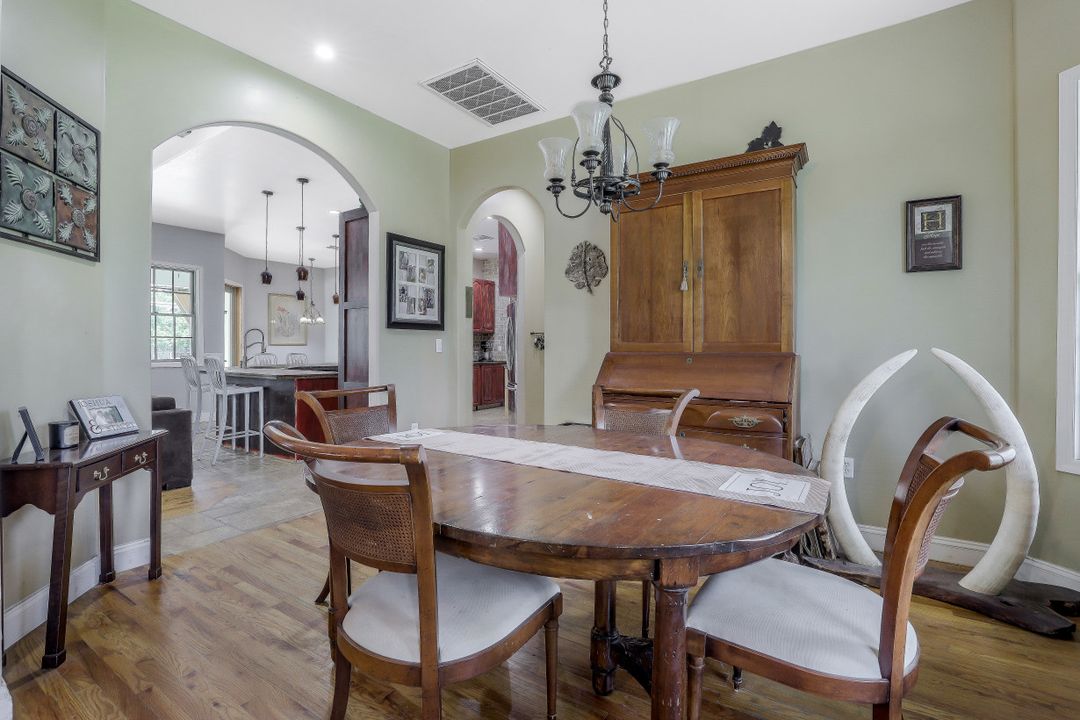 3074 Woodstock Ave, Naples, FL 34120