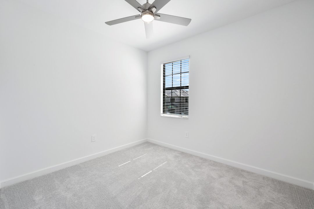 14246 Pine Lodge Ln, Fort Myers, FL 33913