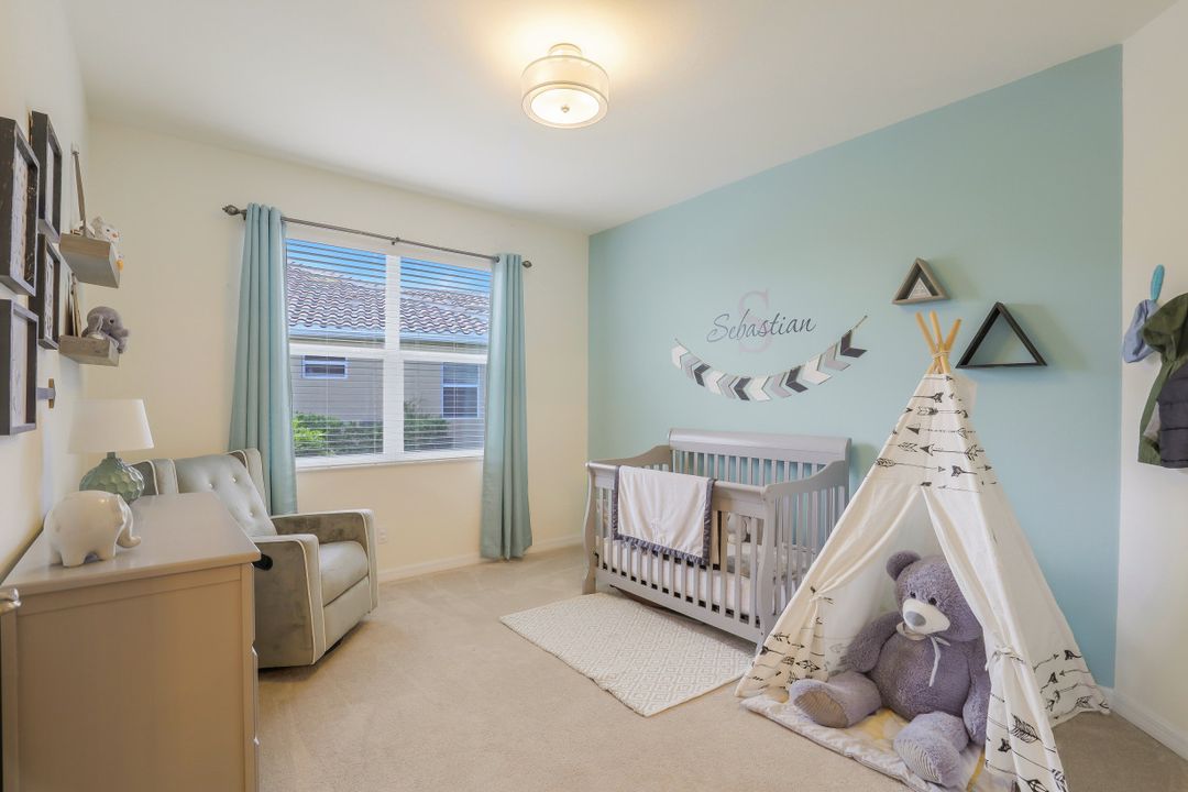 2026 Tamarron Ln, Naples, FL 34120