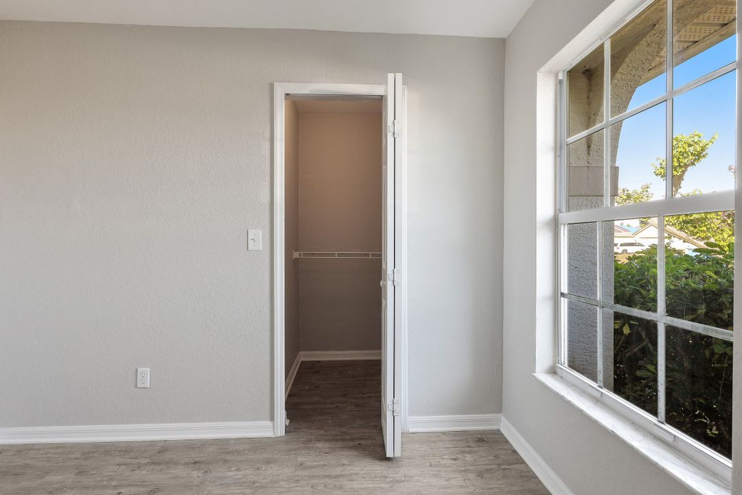 338 NE 23rd St, Cape Coral, FL 33909