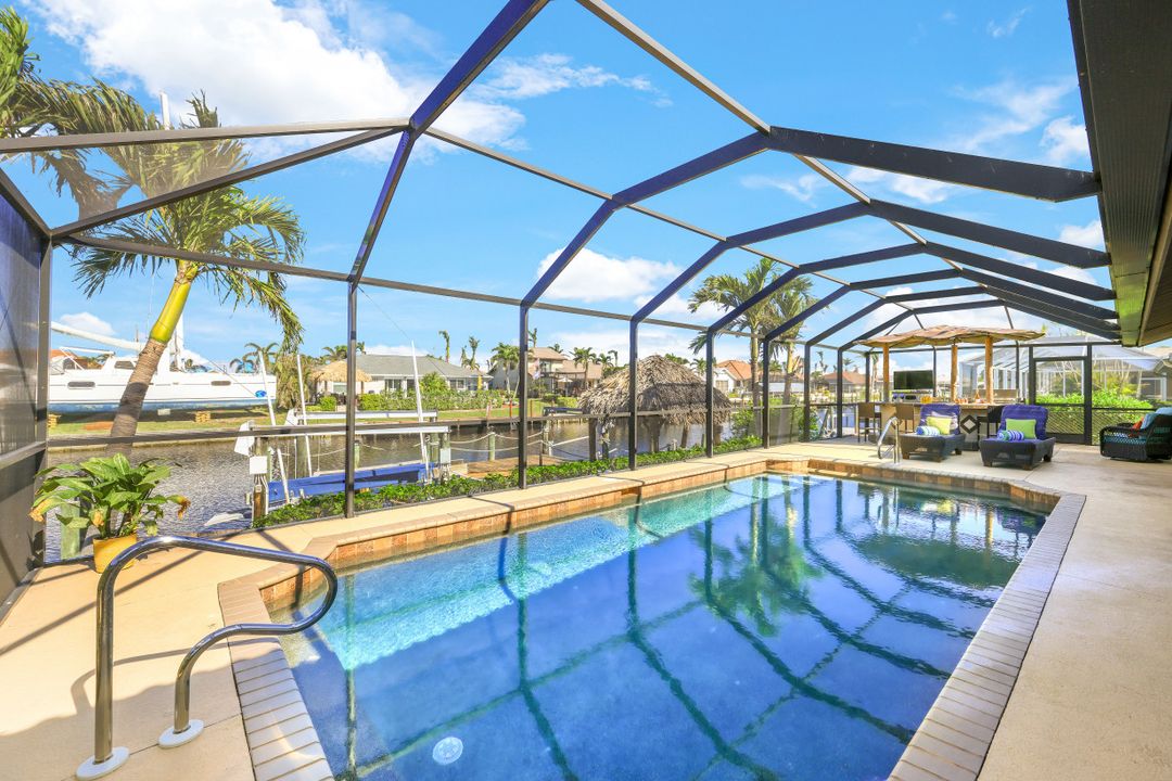 1427 SW 53rd Ln, Cape Coral, FL 33914