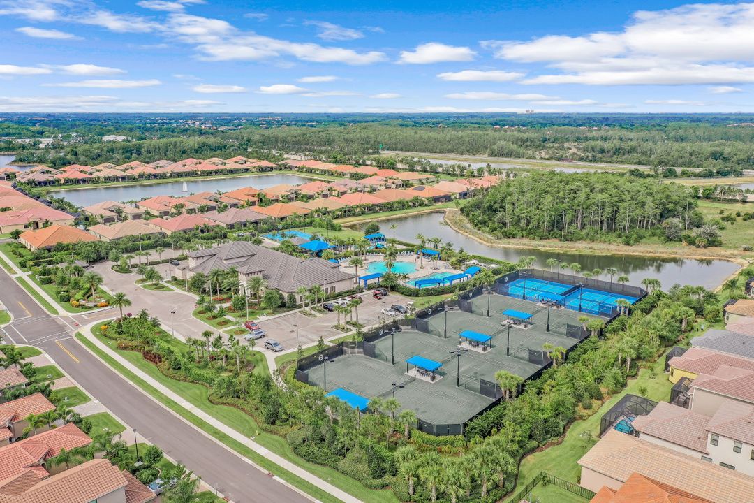 11691 Stonecreek Cir, Fort Myers, FL 33913