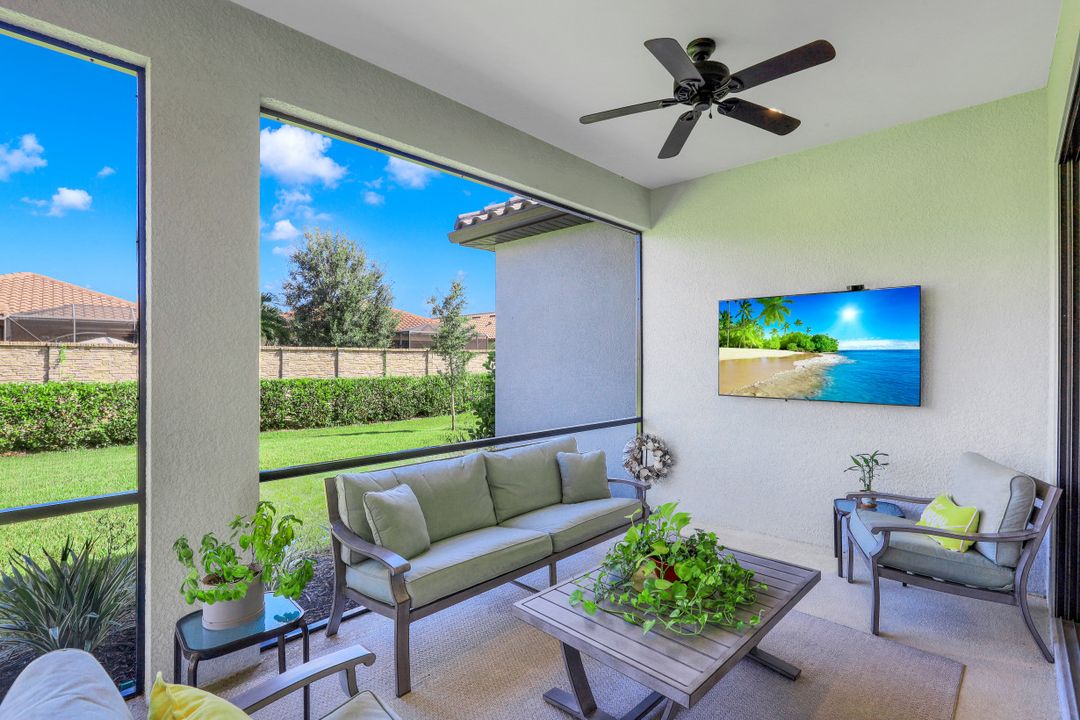 8199 Lucello Terrace N, Naples, FL 34114