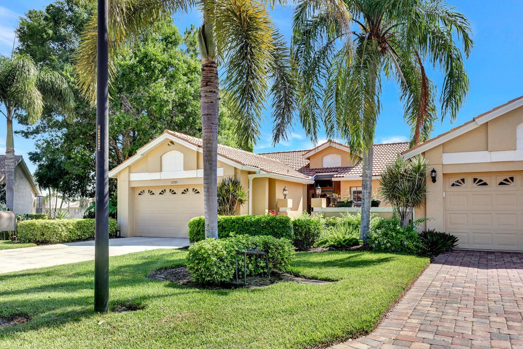 12727 Maiden Cane Ln, Bonita Springs, FL 34135