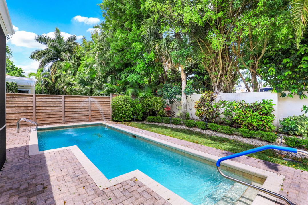 3726 Rachel Ln, Naples, FL 34103