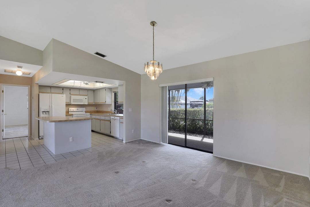 924 SE 15th St, Cape Coral, FL 33990