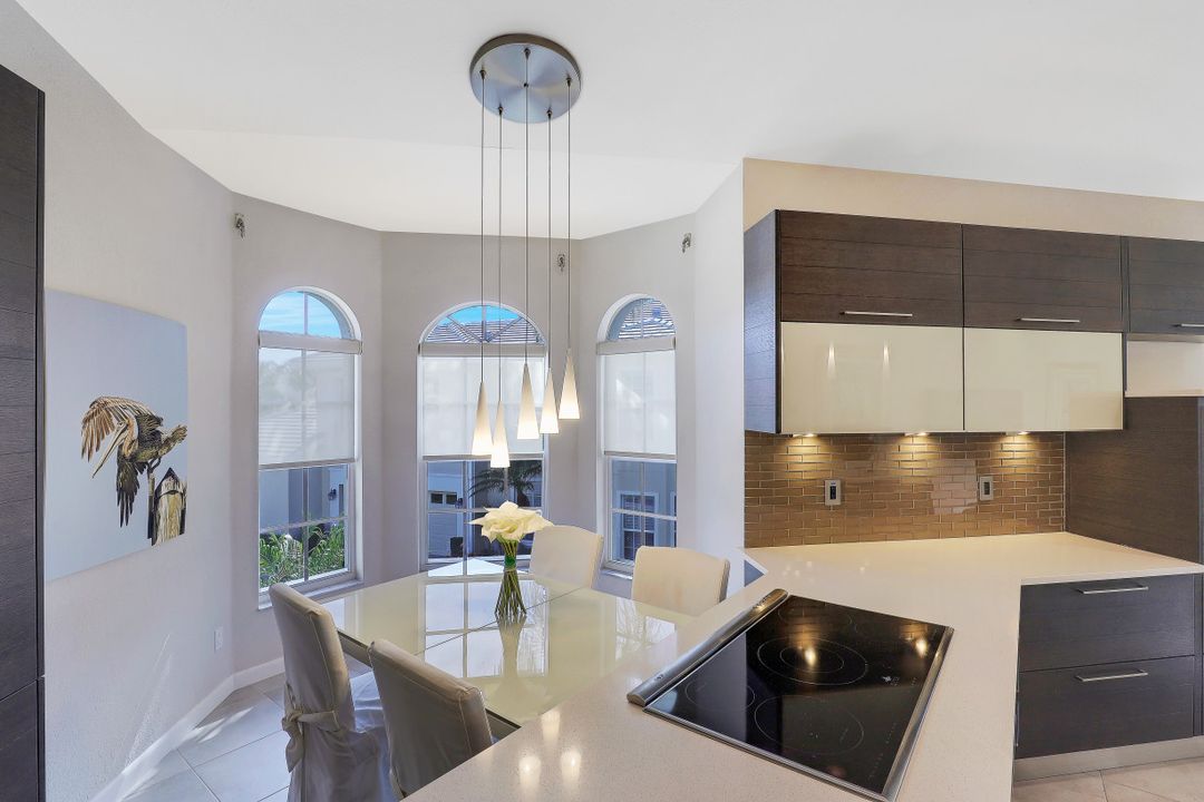 1825 Seville Blvd #821, Naples, FL 34109