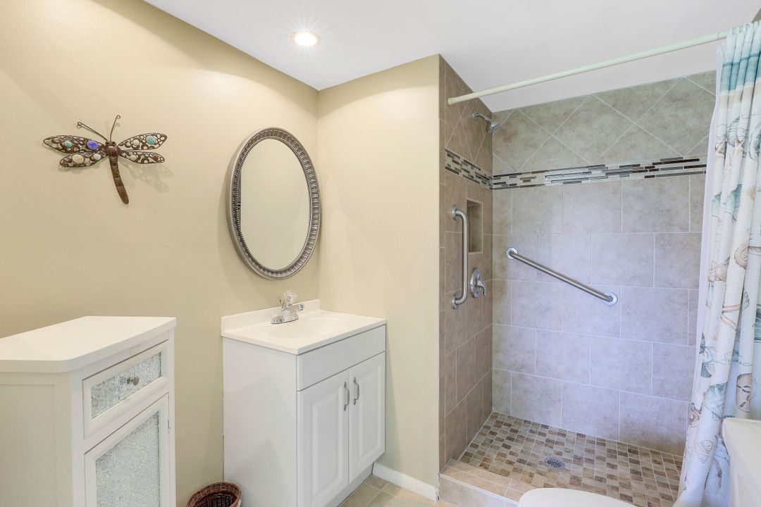 150 Turtle Lake Ct #103, Naples, FL 34105