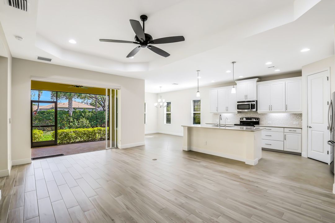 3625 Canopy Cir, Naples, FL 34120