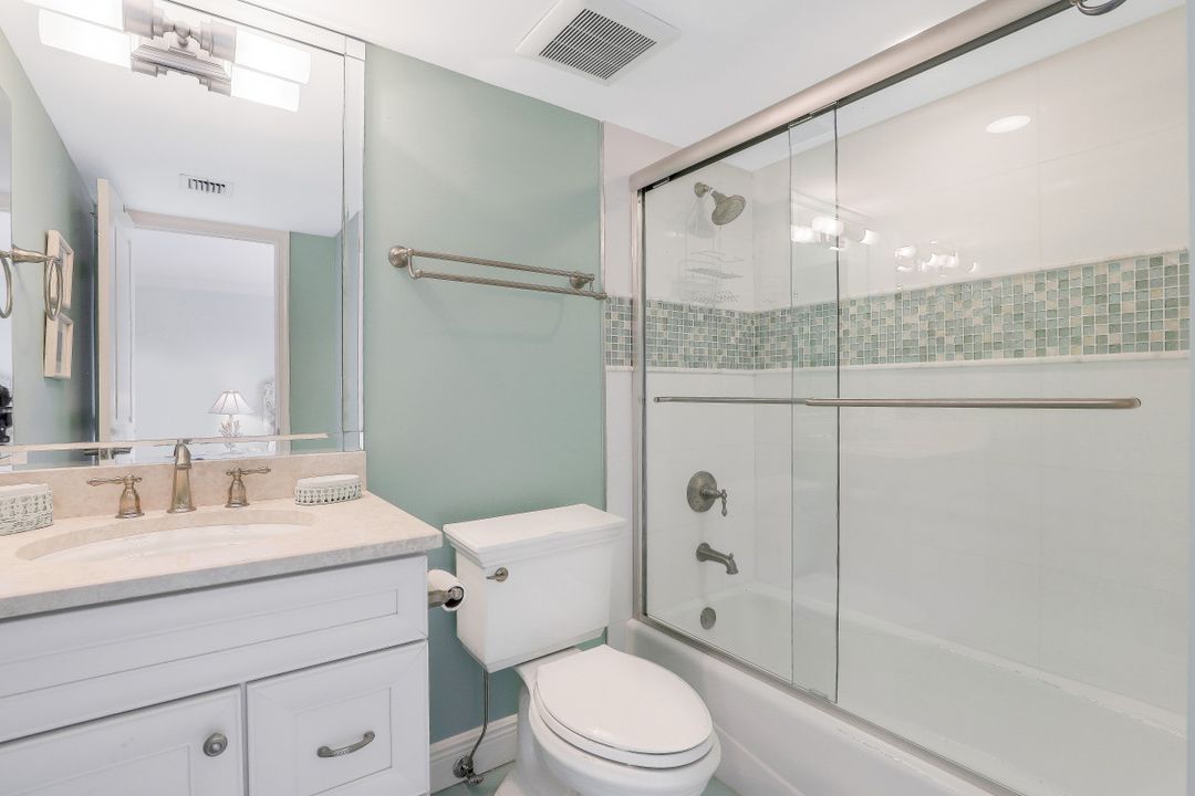 4451 Gulf Shore Blvd N, Naples, FL 34103