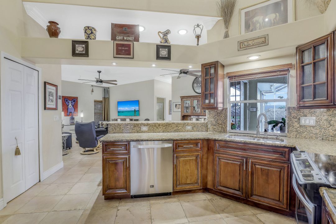 5315 SW 25th Pl, Cape Coral, FL 33914