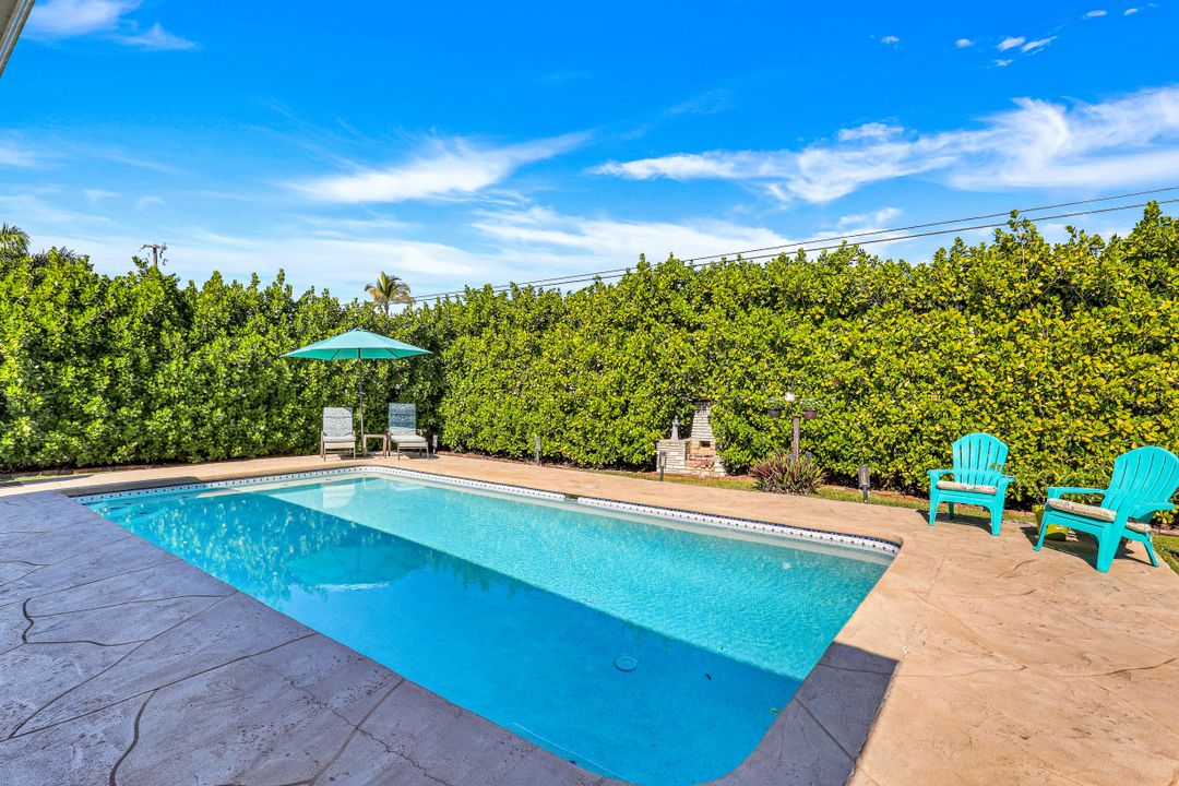 1229 28th Ave N, Naples, FL 34103