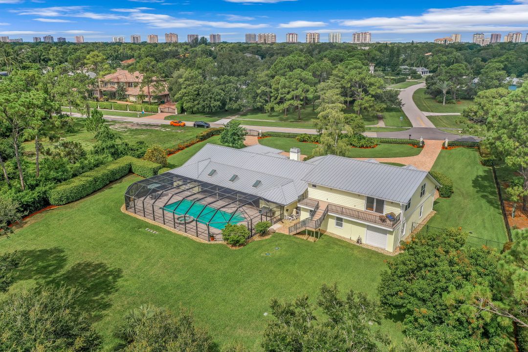 762 Hickory Rd, Naples, FL 34108