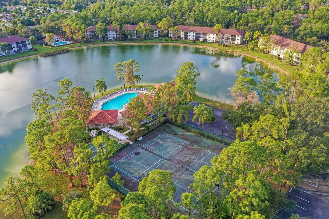 5767 Deauville Cir #D-303, Naples, FL 34112