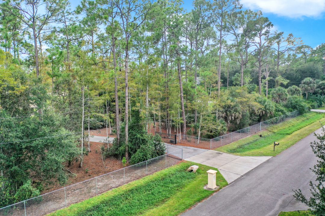 6700 Sable Ridge Ln, Naples, FL 34109