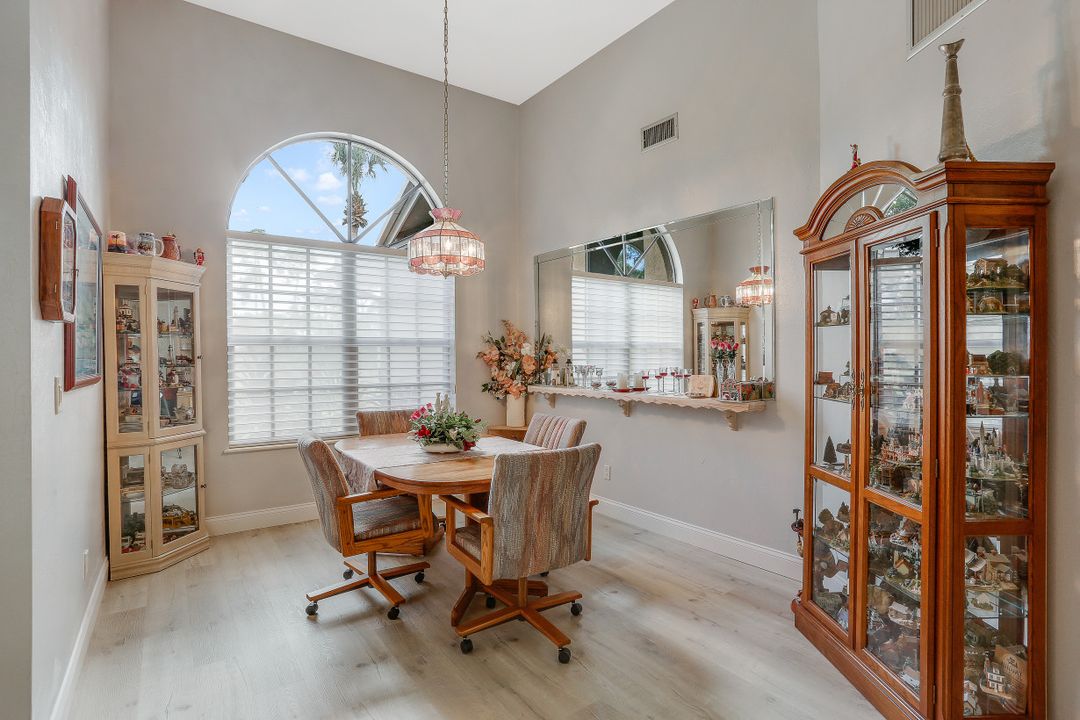 5980 Hidden Oaks Ln, Naples, FL 34119