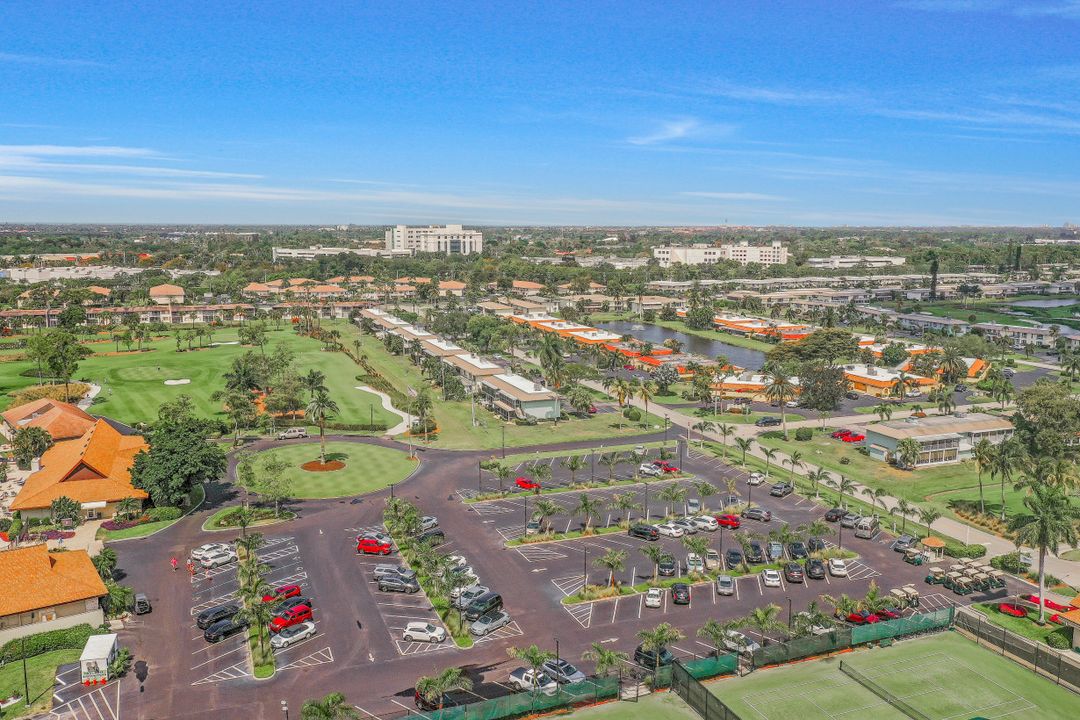 51 Glades Blvd #2, Naples, FL 34112