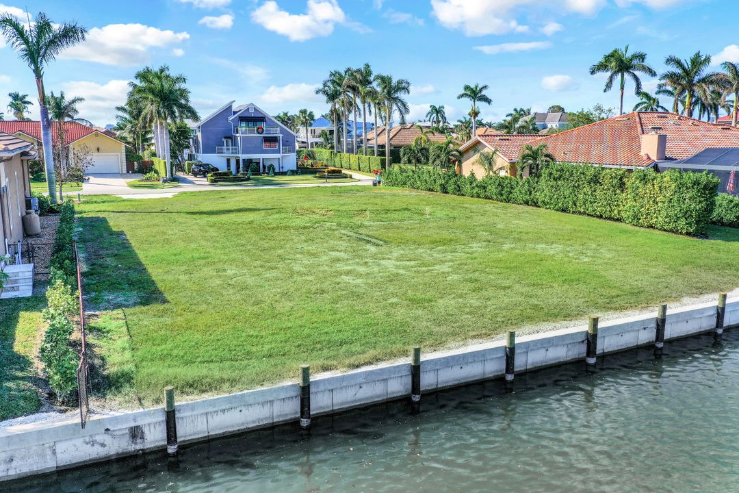 185 Stillwater Ct, Marco Island, FL 34145