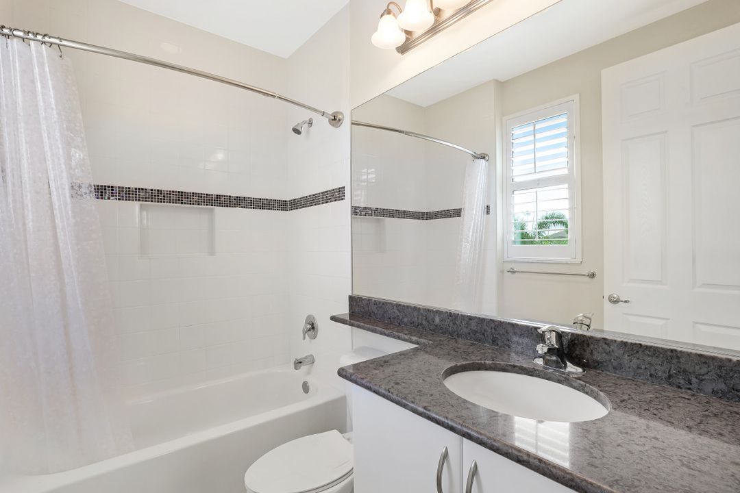 2939 Cinnamon Bay Cir, Naples, FL 34119