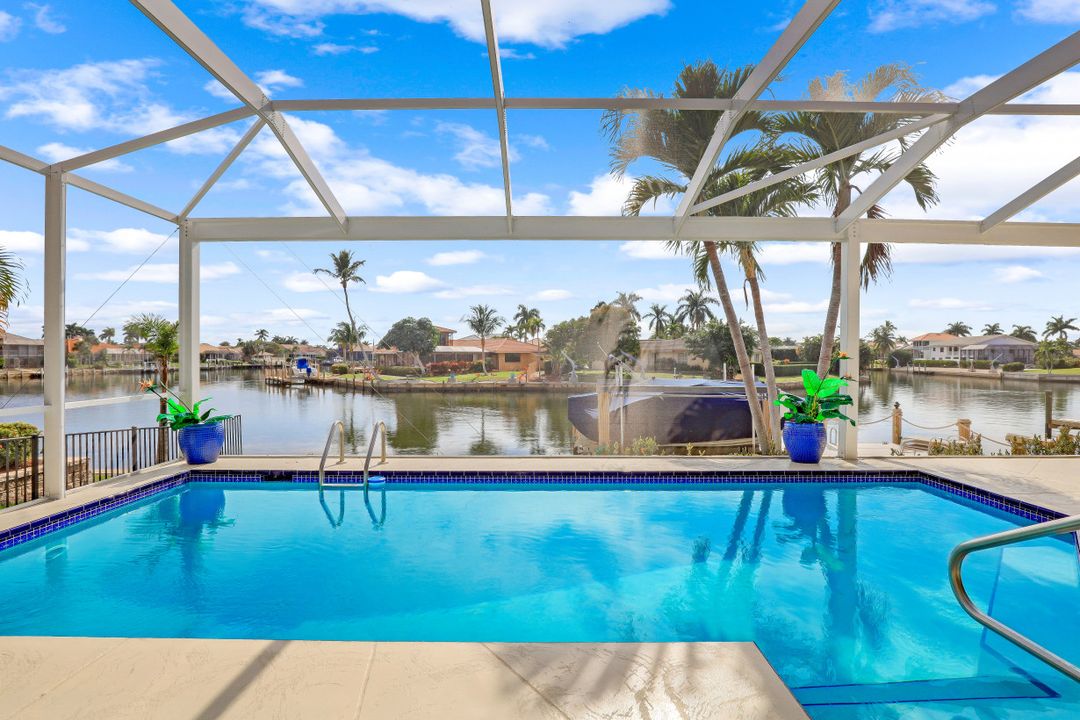 1786 Hummingbird Ct, Marco Island, FL 34145